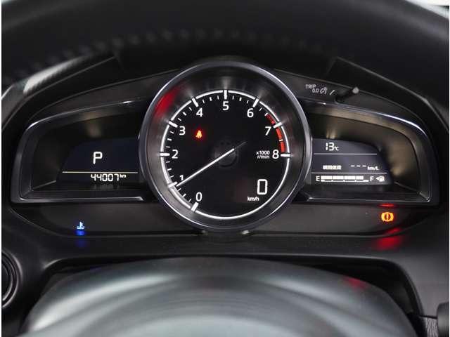 デミオ １．３　１３Ｓ　ツーリング　Ｌパッケージ　３６０°ビュー・モニター　純正ナビ　ナビ＆ＴＶ　キーレス　ＬＥＤヘット　アルミホイール　ＡＵＸ　禁煙　バックカメラ　ＤＶＤ再生　Ａストップ　スマートキー　フルオートエアコン　シートヒーター　地デジＴＶ（37枚目）