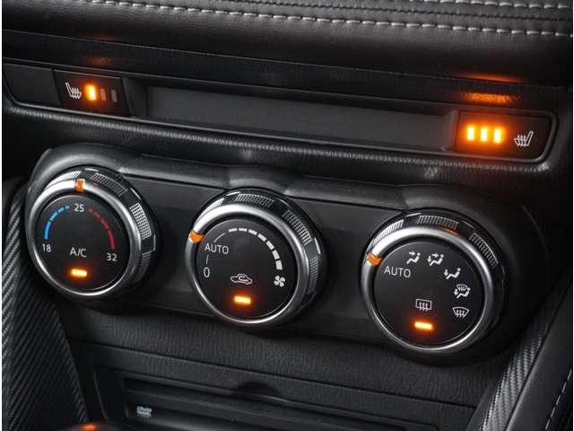 デミオ １．３　１３Ｓ　ツーリング　Ｌパッケージ　３６０°ビュー・モニター　純正ナビ　ナビ＆ＴＶ　キーレス　ＬＥＤヘット　アルミホイール　ＡＵＸ　禁煙　バックカメラ　ＤＶＤ再生　Ａストップ　スマートキー　フルオートエアコン　シートヒーター　地デジＴＶ（48枚目）