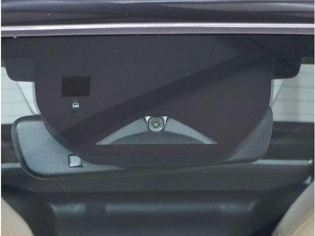 �y�t�H���[�h�Z���V���O�J�����z��ԑ��s���ɑO���̏󋵂𔻒f������A�Ԑ��\�������m�����肵�܂��B