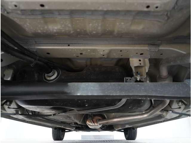 フレア ６６０　ハイブリッド　ＸＧ　全方位カメラ　ナビ　障害物センサー　デュアルブレーキサポート　バックアイカメラ　パーキングセンサー　フルセグテレビ　シートヒーター　スマートキー　ベンチシート　オートエアコン　全方位　横滑り防止（21枚目）