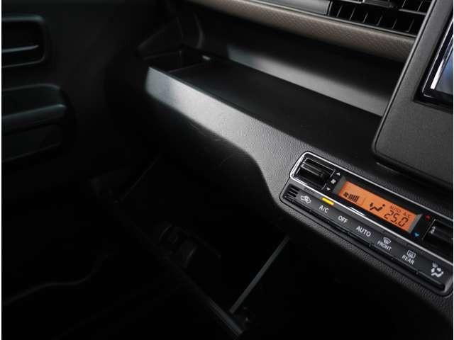 フレア ６６０　ハイブリッド　ＸＧ　ナビ　障害物センサー　デュアルブレーキサポート　パーキングセンサー　フルセグテレビ　シートヒーター　スマートキー　ベンチシート　オートエアコン　横滑り防止　アイドリングストップ　メモリーナビゲーション（49枚目）