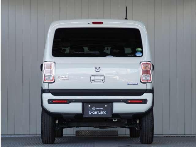 �{�����[�~�[�Ȃ��̃q�b�v���C���͗͋��������o���Ȃ�����A���Ȃ₩�����܂Ƃ����f�U�C���ƂȂ��Ă���A���N�o�߂��Ă������������܂���B