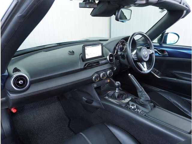 �y�C���p�l����z���E���悭�^�]���₷���݌v�ƂȂ��Ă���܂��B�C���p�l�������������Ɛ������ꂽ�f�U�C���ō����������Ă��܂��B���X�̃h���C�u��O�������܂���B