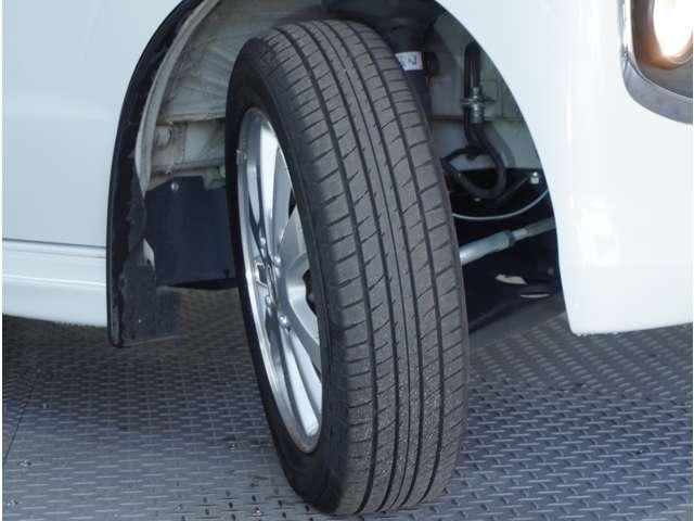 スクラムワゴン ６６０　ＰＺターボ　ハイルーフ　ナビ　バックカメラ　ＥＴＣ　障害物センサー　デュアルカメラブレーキＳ　地デジＴＶ　リアコーナーセンサー　Ｗエアバッグ　ＤＶＤ　ＥＳＣ　パワステ　メモリーナビ　盗難防止装置　パワーウインドウ　エアコン（20枚目）