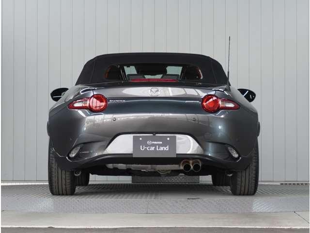 �{�����[�~�[�Ȃ��̃q�b�v���C���͗͋��������o���Ȃ�����A���Ȃ₩�����܂Ƃ����f�U�C���ƂȂ��Ă���A���N�o�߂��Ă������������܂���B