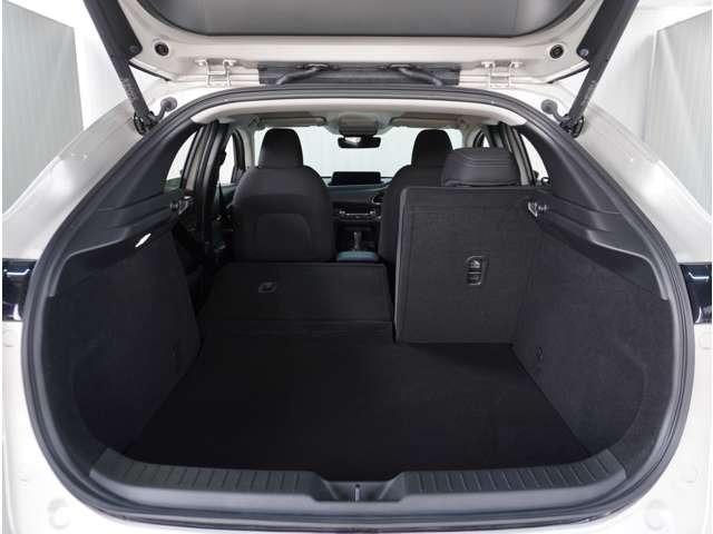 ＣＸ－３０ ２．０　２０Ｓ　ツーリング　当社デモカー　３６０°ビュー・モニター　禁煙　パワーリアゲート　レーダークルーズコントロール　アイドリングストップ　コーナーセンサー　運転席パワーシート　スマートキー　フルセグＴＶ　ＬＥＤ　キーレス（30枚目）