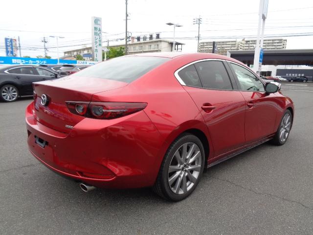 ＭＡＺＤＡ３セダン ２０Ｓプロアクティブ　ツーリングセレクション　マツダ認定中古車　１年保証付き　ＡＷＤ　全方位カメラ　フルセグ　ＤＶＤ再生　当社ユーザー下取車　ワンオーナー　禁煙車　ＵＳＢ入力端子　Ｂｌｕｅｔｏｏｔｈ接続　シートヒーター（10枚目）