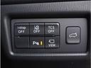 【パワーバックドア】スマートキーや運転席のボタンを押すだけでリアゲートが自動で開閉します。両手に荷物を持っている時や高い位置のバックドアを閉める際に便利な機能です。