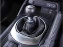 【シフトレバー】シフトもとても操作しやすいデザインになっております。運転する人の事を第一に考えた操作性の高い仕様です。