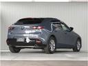 ＭＡＺＤＡ３ファストバック １．５　１５Ｓ　３６０°ビュー・モニター　ナビ　前後ドライ　禁煙車　コーナーセンサー　Ｂカメラ　盗難防止装置　ＤＶＤプレーヤー　フルセグ　ＥＴＣ車載器　キーレス　アイドリングストップ　ＤＳＣ　アルミホイール　パワステ（5枚目）