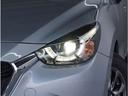 【LEDヘッドライト】悪天候や夜間走行時も良好な視界を確保し安心して運転できる高輝度LEDヘッドライトを装備。明るい上に点灯速度が早く消費電力も抑えられています。