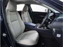 【清潔感のある運転席&助手席】隅々までクリーニングの行き届いた運転席&助手席。目立ったシミや汚れ等もございません。快適なドライブをどうぞ。
