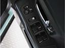 【パワーウインドウ】当然パワーウインドウが付いております。窓の開閉はボタン一つで楽々、必須装備ですね。