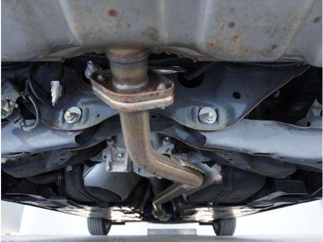 アクセラスポーツ １．５　１５Ｓ　４ＷＤ　ナビ　ＥＴＣ　バックカメラ　クル－ズコントロ－ル　ＮＡＶＩ　Ｒカメラ　ＡＷＤ　オートエアコン　ＡＢＳ　オートクルーズコントロール　ＥＴＣ　ワンオーナー　スマートシティブレーキサポート　ｉ－ｓｔｏｐ（20枚目）