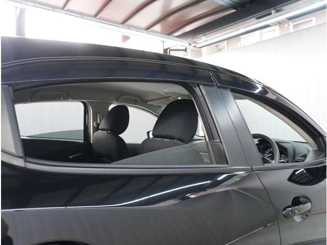 �y�o�C�U�[�z�J�̓��̊��C�ɖ𗧂o�C�U�[�t���ł��B�o�C�U�[���L��̂Ɩ����̂Ƃł͉J�V���̃X�g���X���Ⴂ�܂�