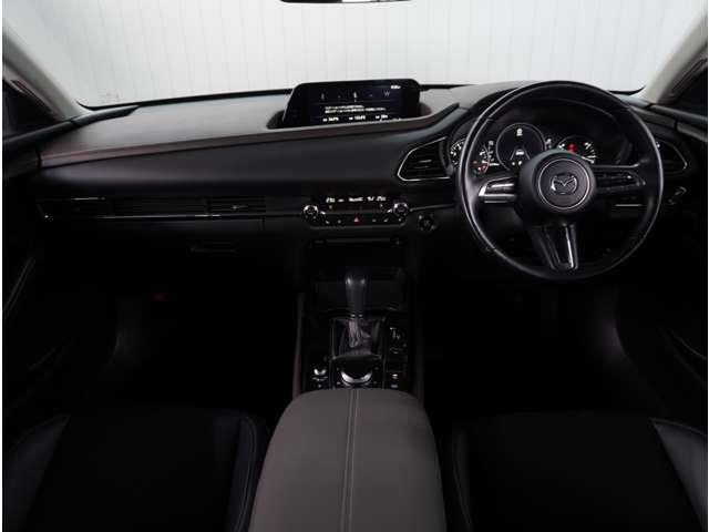 ＣＸ－３０ ２．０　２０Ｓ　Ｌパッケージ　黒革シート　３６０°ビュー・モニター　スマートブレーキ　本革シート　地デジ　クリソナ　アドバンストキー　ＤＶＤ　ＴＶ　横滑り防止装置　ＬＥＤヘッドライト　シートヒーター　パワーシート　ＥＴＣ　禁煙（6枚目）