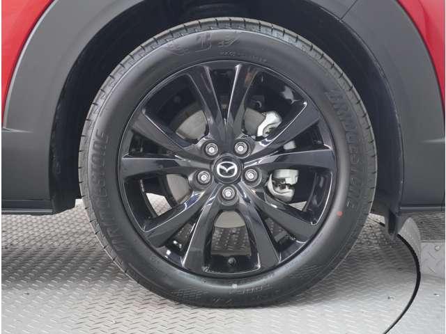 �y�����A���~�z�C�[���z�O�ςɃ}�b�`���������A���~�z�C�[���𑕒����Ă���܂��B�X�^�b�h���X�^�C�����戵�����Ă���܂��B���񂲑��k���������B