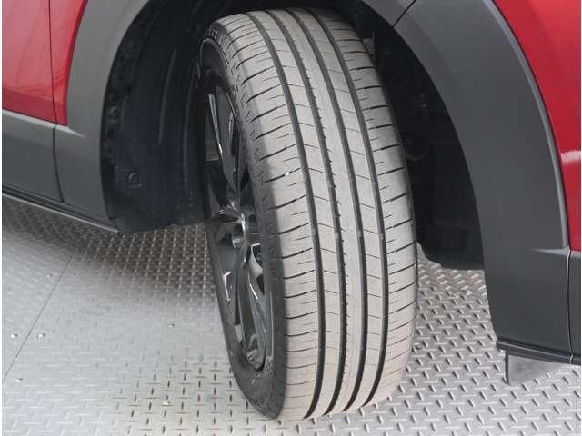 ＣＸ－３０ １．８　ＸＤ　レトロ　スポーツ　エディション　ディーゼルター　ＢＯＳＥ　３６０°ビュー・モニター　ナビ　フルセグ　ＬＥＤヘッドランプ　電動シート　禁煙　シートヒーター　アイドリングストップ　クリアランスソナー　バックカメラ　イモビライザー　メモリーナビ（22枚目）