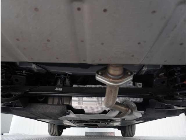 ＣＸ－３０ １．８　ＸＤ　レトロ　スポーツ　エディション　ディーゼルター　ＢＯＳＥ　３６０°ビュー・モニター　ナビ　フルセグ　ＬＥＤヘッドランプ　電動シート　禁煙　シートヒーター　アイドリングストップ　クリアランスソナー　バックカメラ　イモビライザー　メモリーナビ（23枚目）