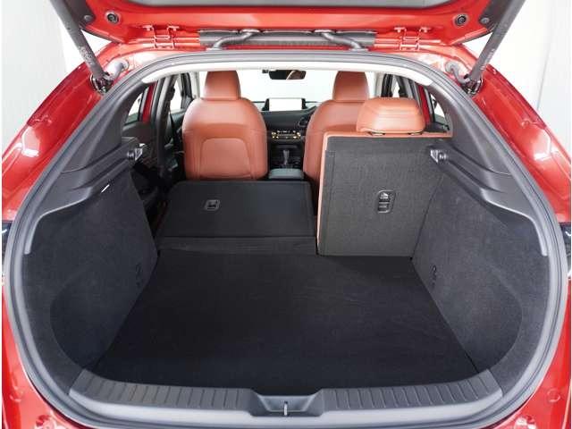 ＣＸ－３０ １．８　ＸＤ　レトロ　スポーツ　エディション　ディーゼルター　ＢＯＳＥ　３６０°ビュー・モニター　ナビ　フルセグ　ＬＥＤヘッドランプ　電動シート　禁煙　シートヒーター　アイドリングストップ　クリアランスソナー　バックカメラ　イモビライザー　メモリーナビ（32枚目）