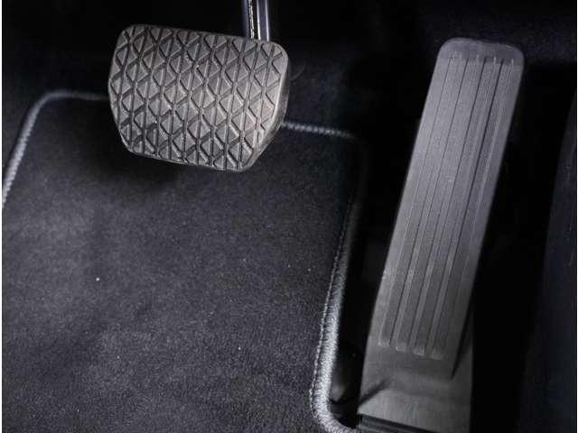 ＣＸ－３０ １．８　ＸＤ　レトロ　スポーツ　エディション　ディーゼルター　ＢＯＳＥ　３６０°ビュー・モニター　ナビ　フルセグ　ＬＥＤヘッドランプ　電動シート　禁煙　シートヒーター　アイドリングストップ　クリアランスソナー　バックカメラ　イモビライザー　メモリーナビ（40枚目）