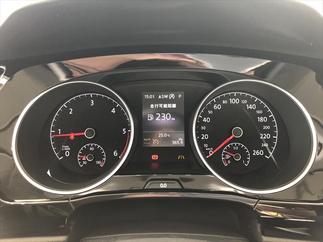 ワンオーナー 禁煙車 9.2インチ液晶パネル 3列シート(10枚目)