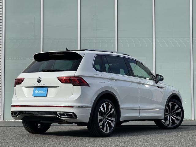 ティグアン ＴＳＩ　Ｒライン　認定中古車・電動パノラマサンルーフ・Ｈａｒｍａｎ　ｋａｒｄｏｎオーディオ・レザーシート・電動シート・ＤＣＣ・マトリックスＬＥＤヘッドライト・ＡＣＣ・２０インチアルミ・デジタルメーター・ワンオーナー（4枚目）