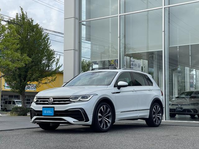 ティグアン ＴＳＩ　Ｒライン　認定中古車・電動パノラマサンルーフ・Ｈａｒｍａｎ　ｋａｒｄｏｎオーディオ・レザーシート・電動シート・ＤＣＣ・マトリックスＬＥＤヘッドライト・ＡＣＣ・２０インチアルミ・デジタルメーター・ワンオーナー（10枚目）