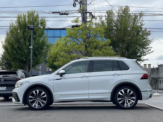 ティグアン ＴＳＩ　Ｒライン　認定中古車・電動パノラマサンルーフ・Ｈａｒｍａｎ　ｋａｒｄｏｎオーディオ・レザーシート・電動シート・ＤＣＣ・マトリックスＬＥＤヘッドライト・ＡＣＣ・２０インチアルミ・デジタルメーター・ワンオーナー（11枚目）