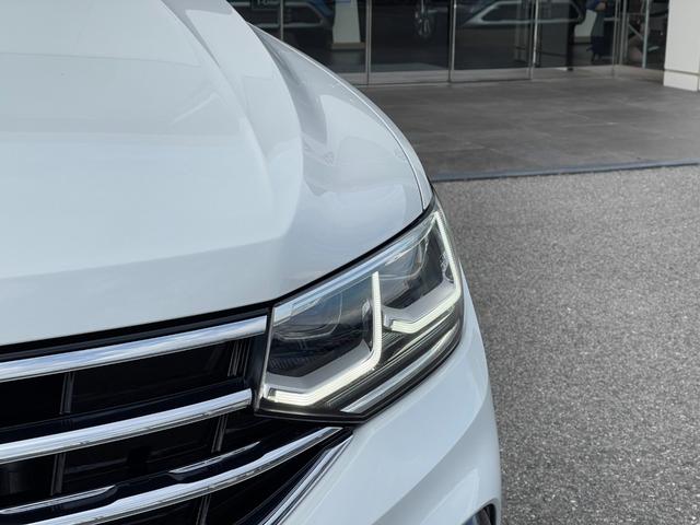 ティグアン ＴＳＩ　Ｒライン　認定中古車・電動パノラマサンルーフ・Ｈａｒｍａｎ　ｋａｒｄｏｎオーディオ・レザーシート・電動シート・ＤＣＣ・マトリックスＬＥＤヘッドライト・ＡＣＣ・２０インチアルミ・デジタルメーター・ワンオーナー（13枚目）