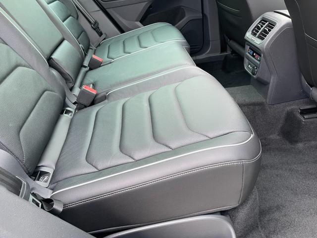 ティグアン ＴＳＩ　Ｒライン　認定中古車・電動パノラマサンルーフ・Ｈａｒｍａｎ　ｋａｒｄｏｎオーディオ・レザーシート・電動シート・ＤＣＣ・マトリックスＬＥＤヘッドライト・ＡＣＣ・２０インチアルミ・デジタルメーター・ワンオーナー（36枚目）