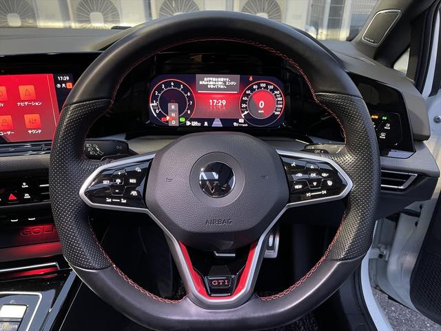 ゴルフGTI ベースグレード 認定中古車保証・サンルーフ・harman kardonオーディオ・レザーシート・シートベンチレーター・DCC・19インチアルミ・IQライト・トラベルアシスト・純正ナビゲーション・ETC・禁煙車(28枚目)