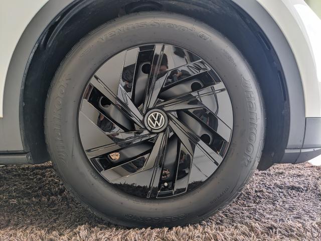 ID.4 ライト 新車保証継承付 禁煙車 LEDヘッドライト ACC レーンアシスト カープレイ バックカメラ 全周囲カメラ オートハイビーム ハーフレザーシート シートヒーター ID.light パーキングセンサー(5枚目)