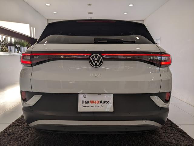 ID.4 ライト 新車保証継承付 禁煙車 LEDヘッドライト ACC レーンアシスト カープレイ バックカメラ 全周囲カメラ オートハイビーム ハーフレザーシート シートヒーター ID.light パーキングセンサー(7枚目)