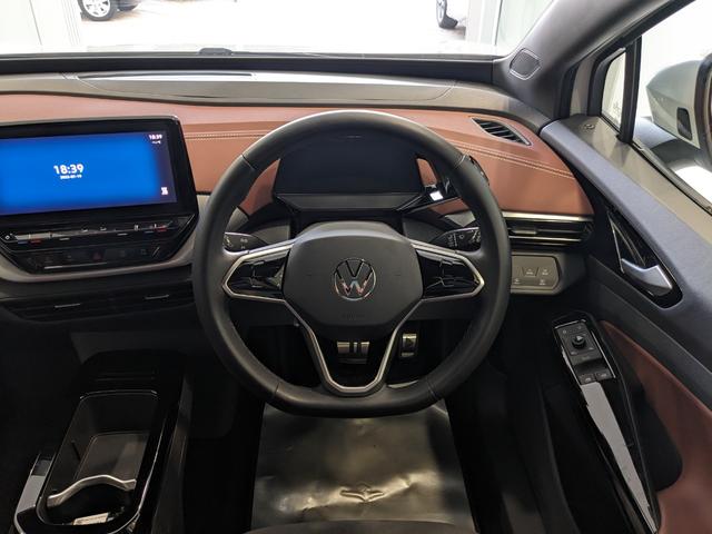 ID.4 ライト 新車保証継承付 禁煙車 LEDヘッドライト ACC レーンアシスト カープレイ バックカメラ 全周囲カメラ オートハイビーム ハーフレザーシート シートヒーター ID.light パーキングセンサー(18枚目)