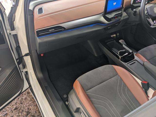 ID.4 ライト 新車保証継承付 禁煙車 LEDヘッドライト ACC レーンアシスト カープレイ バックカメラ 全周囲カメラ オートハイビーム ハーフレザーシート シートヒーター ID.light パーキングセンサー(24枚目)