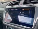 ＴＳＩ　Ｒライン　認定中古車・電動パノラマサンルーフ・Ｈａｒｍａｎ　ｋａｒｄｏｎオーディオ・レザーシート・電動シート・ＤＣＣ・マトリックスＬＥＤヘッドライト・ＡＣＣ・２０インチアルミ・デジタルメーター・ワンオーナー（57枚目）