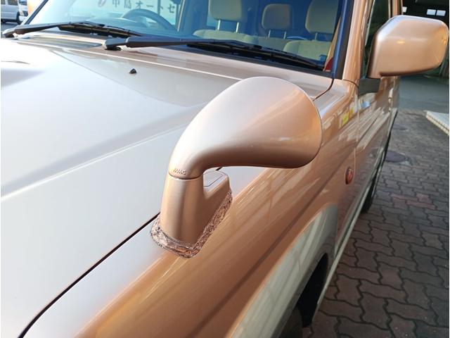 パジェロミニ ブルームエディションＶＲ　４ＷＤ／純正１５インチホイール／バックカメラ／ｃａｒｒｏｚｚｅｒｉａＡＶＩＣ－ＲＺ３０１メモリーナビ（16枚目）