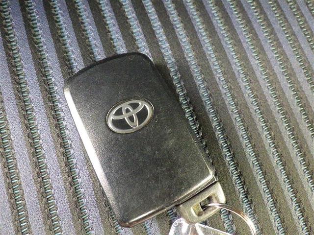 ヴォクシー ZS 煌 フルセグ メモリーナビ DVD再生 バックカメラ ETC 両側電動スライド LEDヘッドランプ ウオークスルー 乗車定員7人 3列シート アイドリングストップ(23枚目)