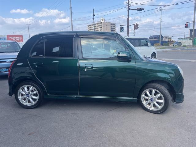 ミラジーノ ミニライト　車検令和８年７月　サイバ－ナビ　キーレス　ＭＯＭＯハンドル　ダブルエアバッグ　地デジテレビ　Ｂｌｕｅｔｏｏｔｈ　衝突安全ボディ　ＡＢＳ（5枚目）