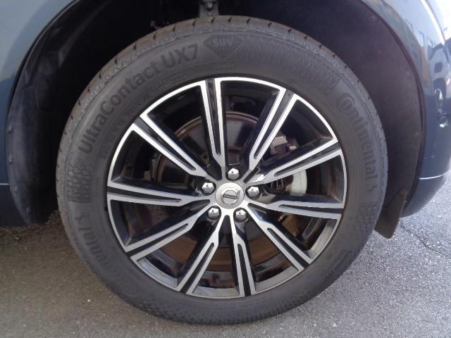 ＸＣ６０ Ｔ５　ＡＷＤ　インスクリプション　電子制御ＡＷＤシステム　パーフォレーテッド・ファインナッパレザー（フロント・ベンチレーション機能付）　ＨＤＤナビゲーションシステム　本革巻ステアリングホイール（17枚目）