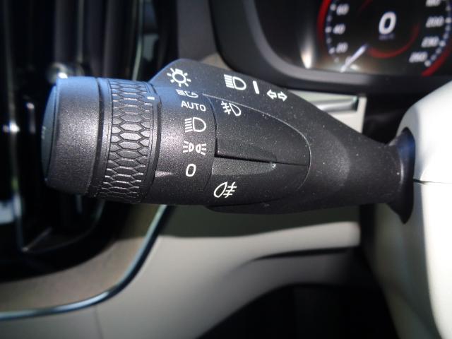 ＸＣ６０ Ｔ５　ＡＷＤ　インスクリプション　電子制御ＡＷＤシステム　パーフォレーテッド・ファインナッパレザー（フロント・ベンチレーション機能付）　ＨＤＤナビゲーションシステム　本革巻ステアリングホイール（35枚目）