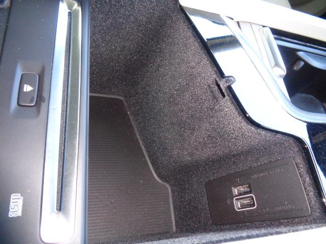 ＸＣ６０ Ｔ５　ＡＷＤ　インスクリプション　電子制御ＡＷＤシステム　パーフォレーテッド・ファインナッパレザー（フロント・ベンチレーション機能付）　ＨＤＤナビゲーションシステム　本革巻ステアリングホイール（37枚目）