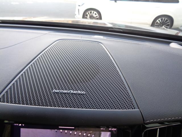 XC60 アルティメット B5 AWD 電子制御AWDシステム ハーマンカードプレミアムサウンドシステム パーフォレーテッド・ファインナッパレザー FRシートヒーター チルトアップ機構付電動パノラマ・ガラスルーフ ヘッドアップディスプレイ(34枚目)