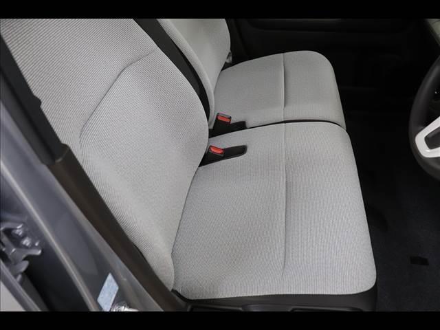 Ｎ－ＷＧＮ Ｌ・Ｈｏｎｄａ　ＳＥＮＳＩＮＧ　７型ナビ　Ｂカメラ　シートヒ　純正７型ナビ　フルセグＴＶ　Ｂｌｕｅｔｏｏｔｈ　バックカメラ　ＥＴＣ　シートヒーター　障害物センサー　禁煙車　レーダークルーズ　衝突被害軽減ブレーキ　スマートキー　アイドリングストップ（11枚目）
