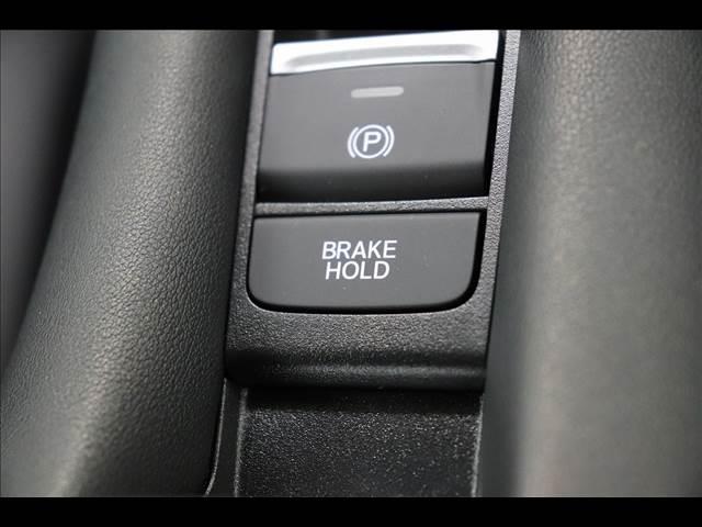 ZR-V e:HEV Z BLACK STYLE BSM BSM レーダークルーズ 全周囲カメラ 純正ナビ フルセグTV シートヒーター パワーバックドア 本革シート AVH 禁煙車 クリアランスソナー LEDオートライト ETC  Bluetooth(8枚目)