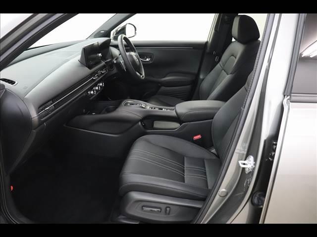 ZR-V e:HEV Z BLACK STYLE BSM BSM レーダークルーズ 全周囲カメラ 純正ナビ フルセグTV シートヒーター パワーバックドア 本革シート AVH 禁煙車 クリアランスソナー LEDオートライト ETC  Bluetooth(42枚目)