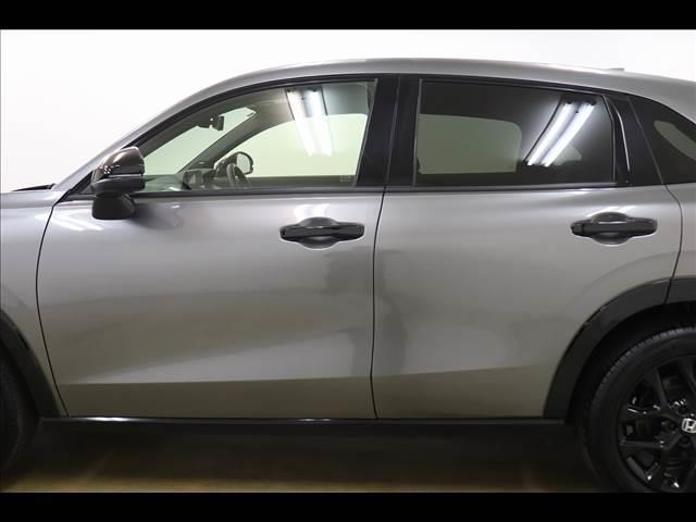 ZR-V e:HEV Z BLACK STYLE BSM BSM レーダークルーズ 全周囲カメラ 純正ナビ フルセグTV シートヒーター パワーバックドア 本革シート AVH 禁煙車 クリアランスソナー LEDオートライト ETC  Bluetooth(49枚目)