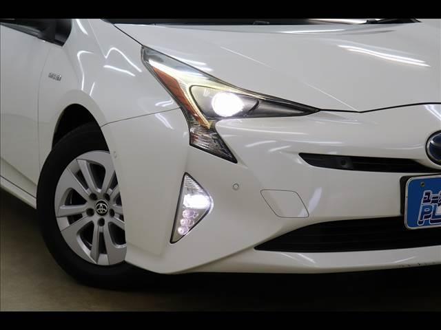 プリウス S “Safety Plus” レーダクルーズ レーダークルーズ クリアランスソナー LEDオートライト レザーハンドル 純正ナビ TV バックカメラ HUD スマートキー プッシュスタート ETC 純正アルミ 禁煙車 純正アルミ(25枚目)