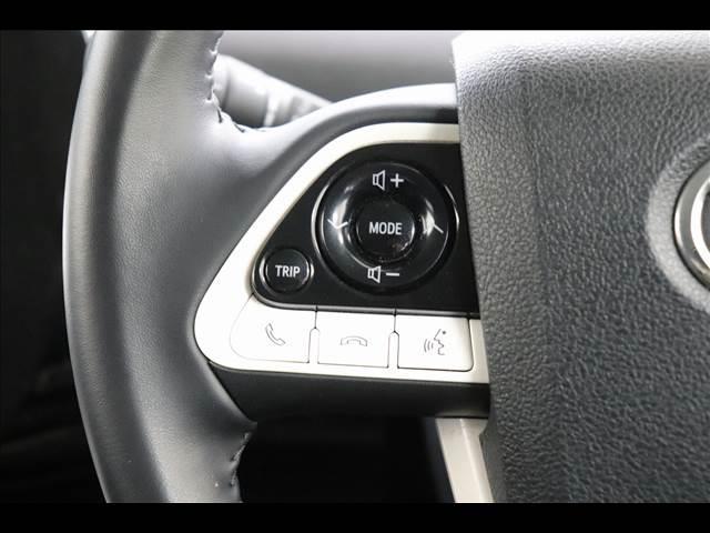 プリウス S “Safety Plus” レーダクルーズ レーダークルーズ クリアランスソナー LEDオートライト レザーハンドル 純正ナビ TV バックカメラ HUD スマートキー プッシュスタート ETC 純正アルミ 禁煙車 純正アルミ(32枚目)